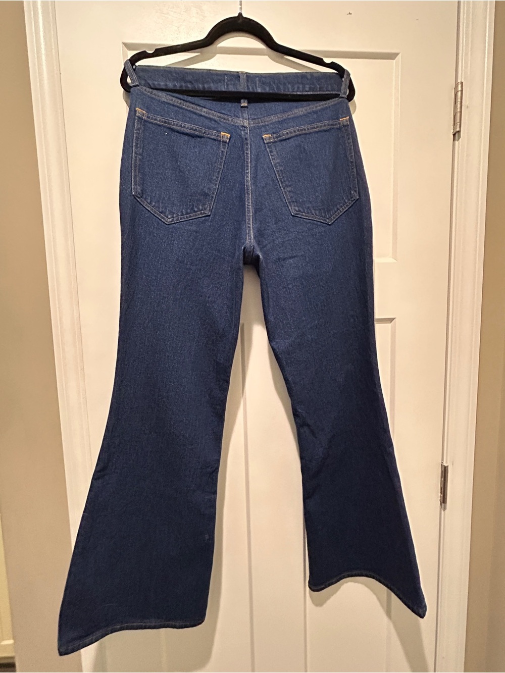 Abercrombie & Fitch High Rise Flare Jeans - Picture 3 of 4